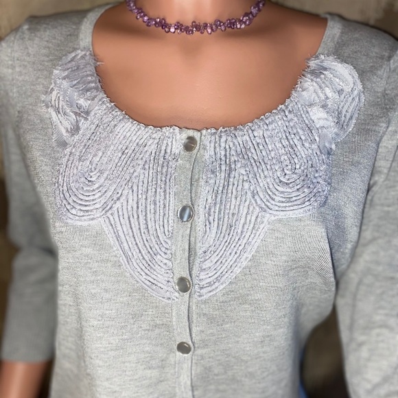 RED PETITES 3/4 SLEEVE SWEATER SIZE PM - Picture 2 of 6